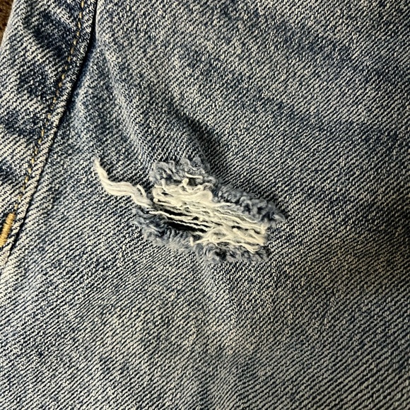 Old Navy Midrise Boyfriend Loose Jeans size 4 - Picture 12 of 13
